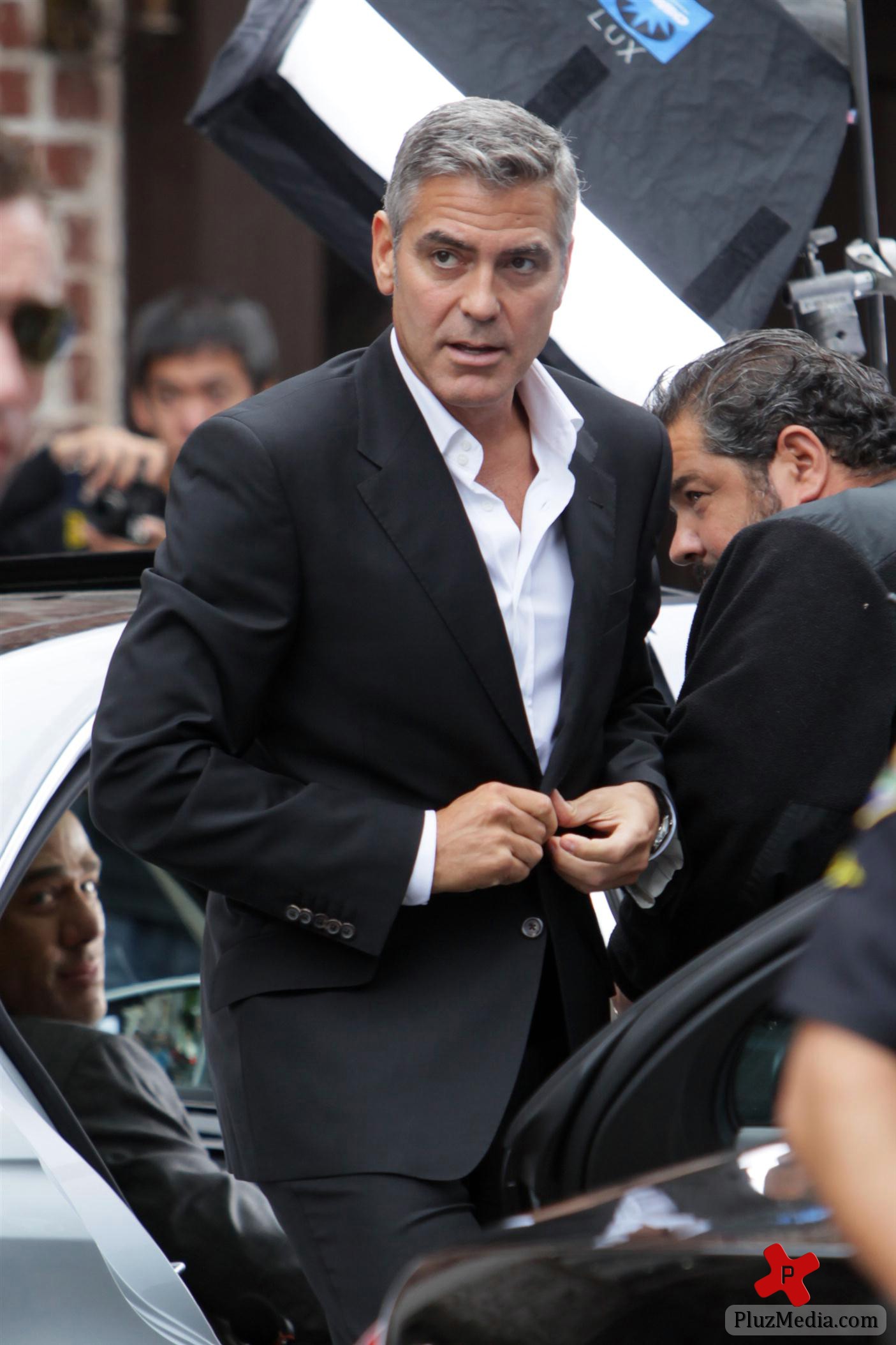 George Clooney on the set of a Mercedes Benz E300 L advert photos | Picture 78318